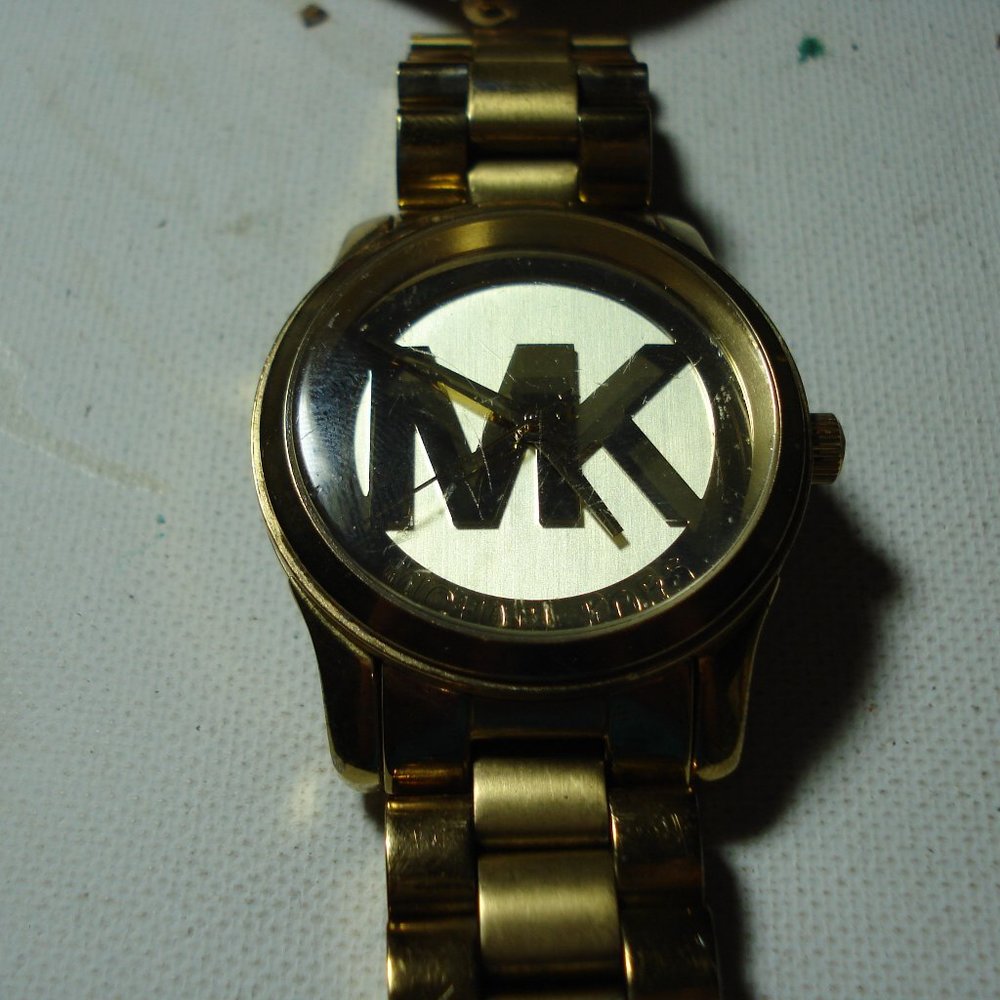 MK5786 GORGEOUS LADIES MICHAEL KORS HIGH END GOLD CASING WATCH RTL $250